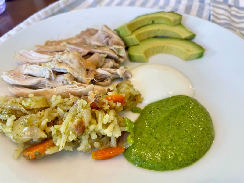 kid's plate of Peruvian arroz con pollo verde