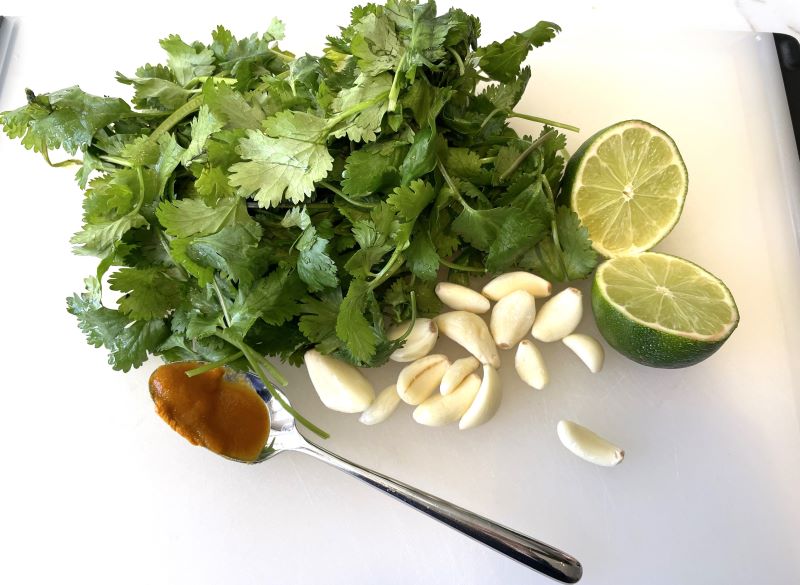 green sauce ingredients for Peruvian green chicken