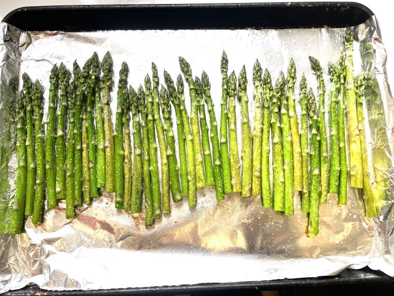 Cooked asparagus