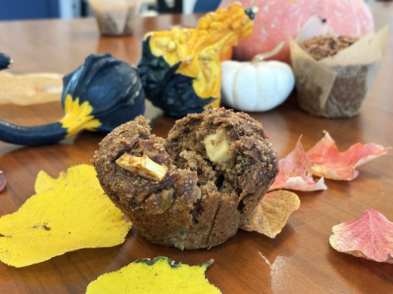 Healthy apple and ginger muffin with apple chunks