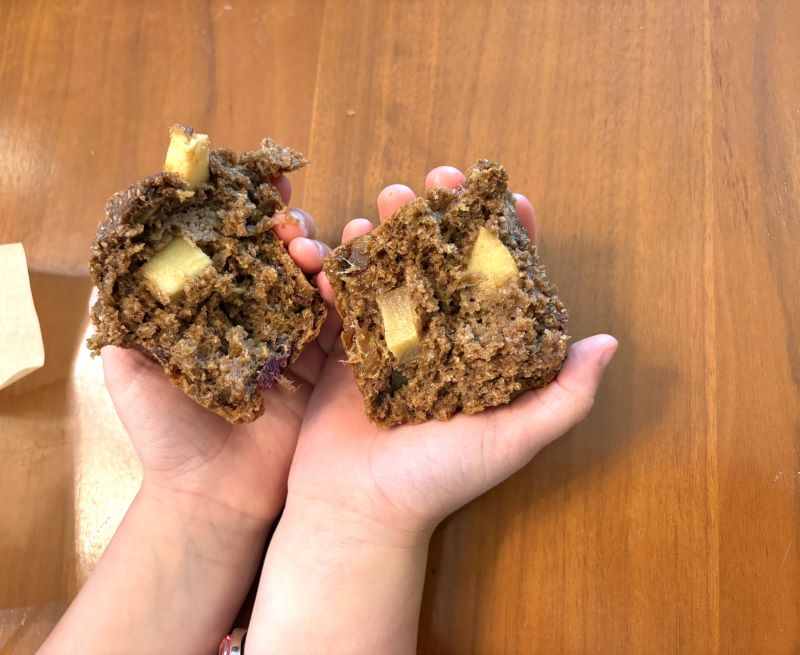 Yummy apple chunks in the apple and bran muffins