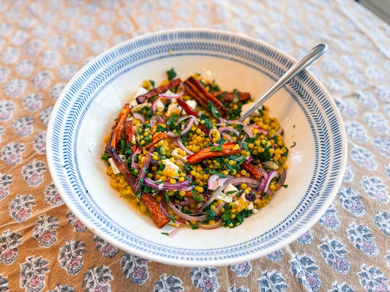 couscous with carrot and spinach